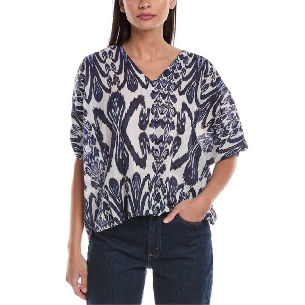 Ro’s Garden Nancy blue white graphic print v neck top size Medium / Large M/L